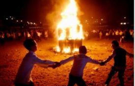 A Lag b'Omer bonfire celebration